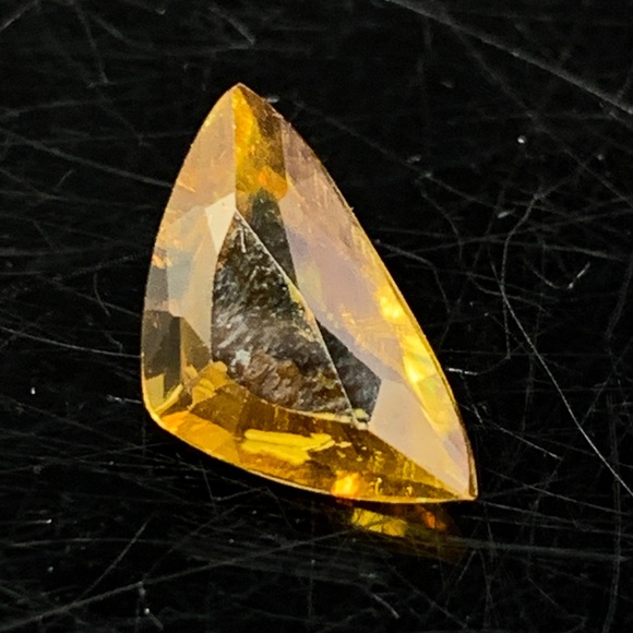 1.3 CT Natural Golden Sphene Color Change Loose Gemstone - Picture 8 of 13